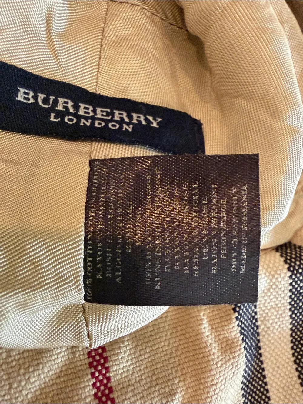Burberry Beige Striped Kids Bucket Hat from the early 2000s